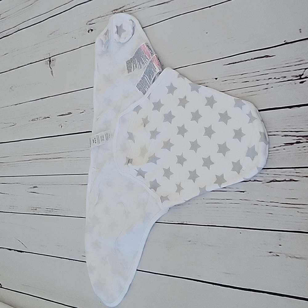 Stars 🌟  Swaddle - Picture 5 of 7